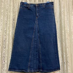 NYDJ Jean Skirt. Mid Calf.